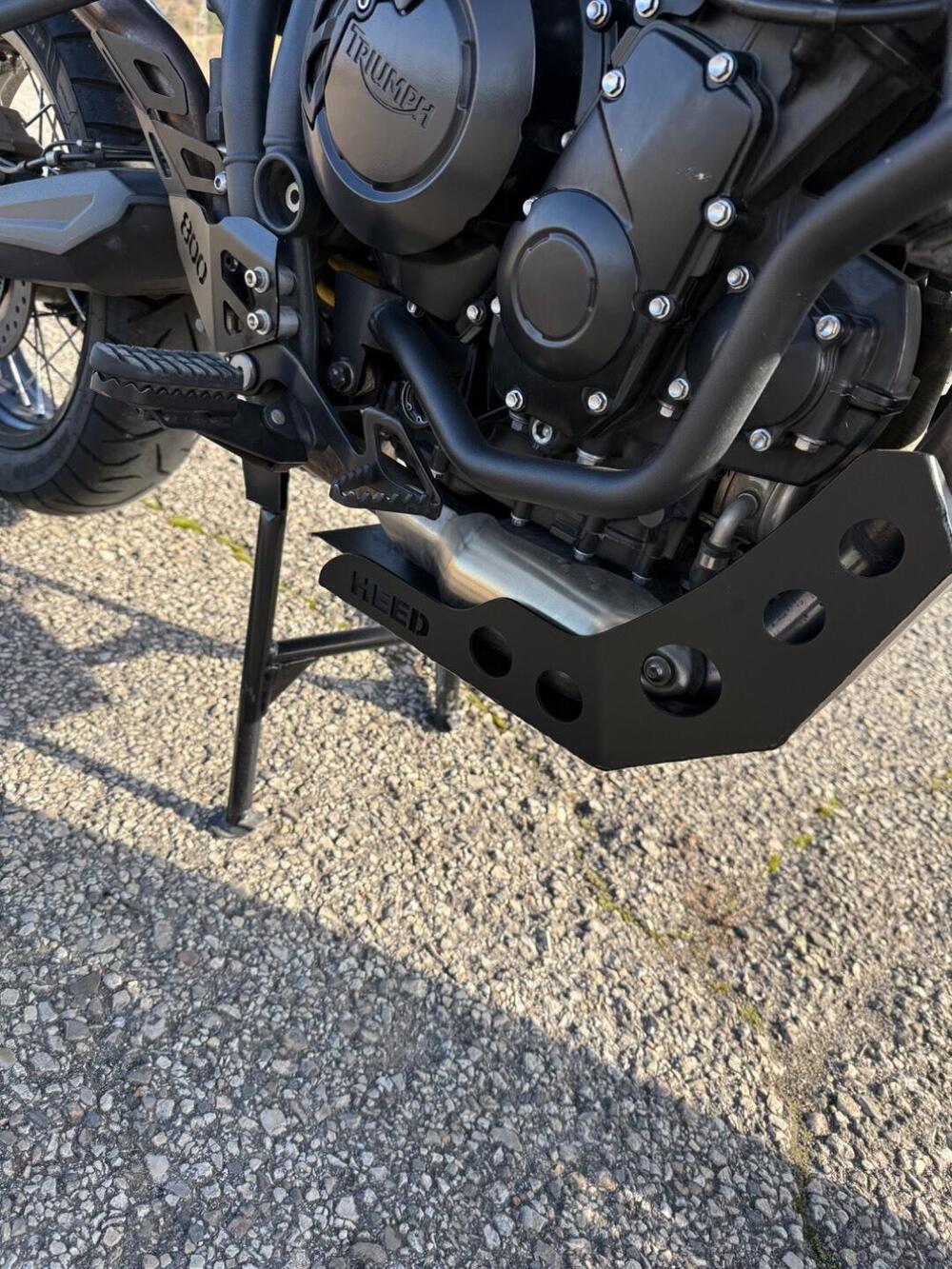 Triumph Tiger 800 XC (2011 - 12) (9)