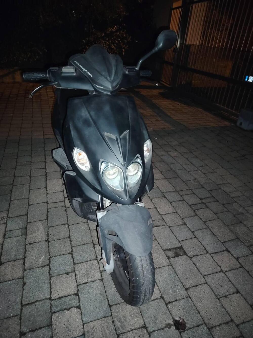 Malaguti F12 Phantom 50 (2000 - 01) (4)