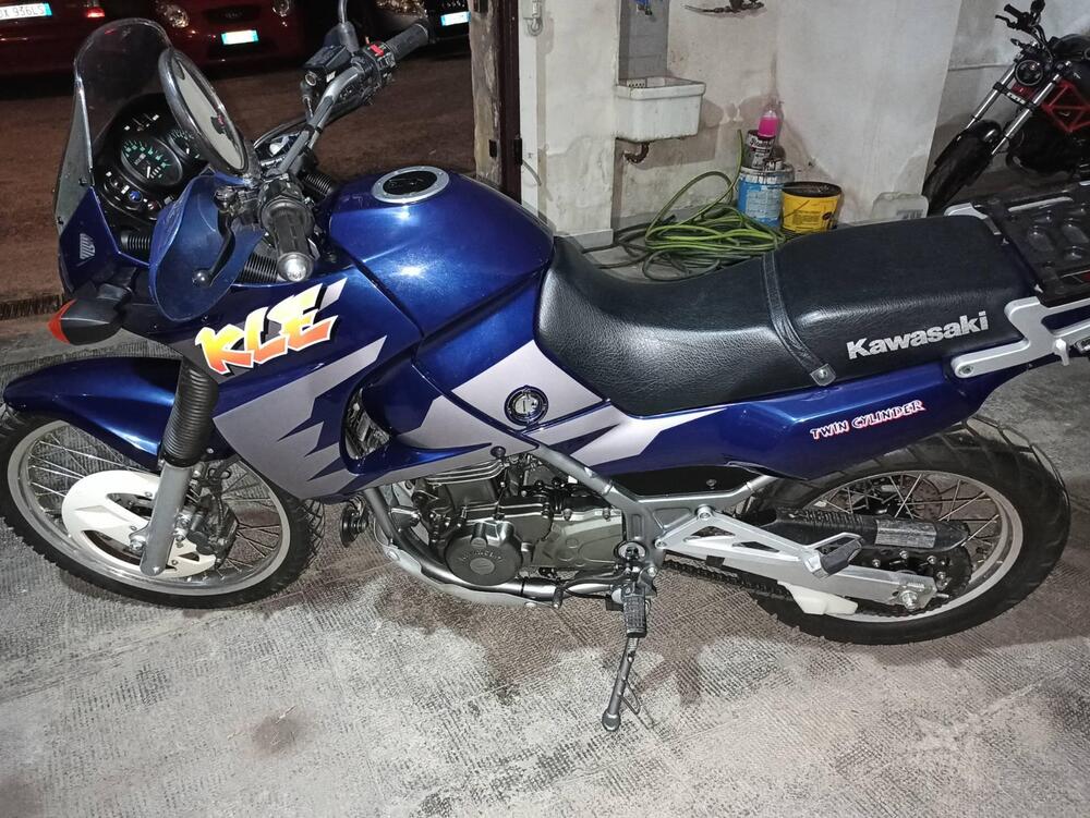Kawasaki KLE500 (2)