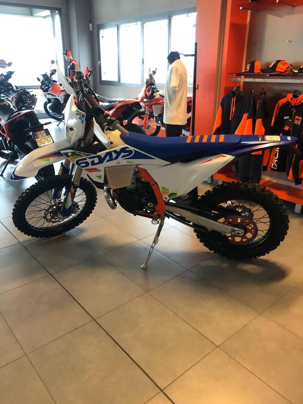 KTM 300 EXC 6Days (2026)