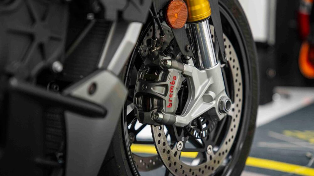 Aprilia Tuono V4 (2021 - 24) (12)