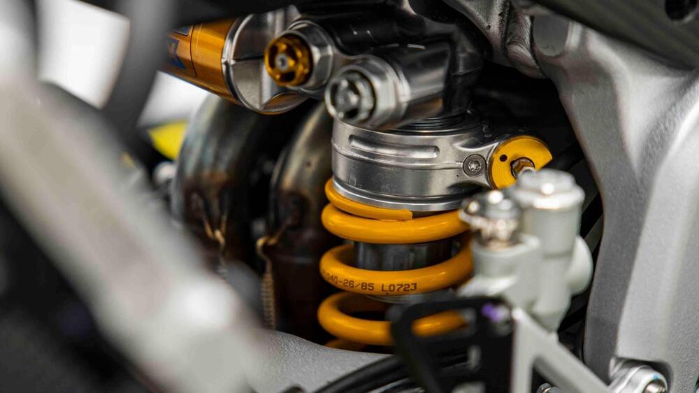 Aprilia Tuono V4 (2021 - 24) (13)