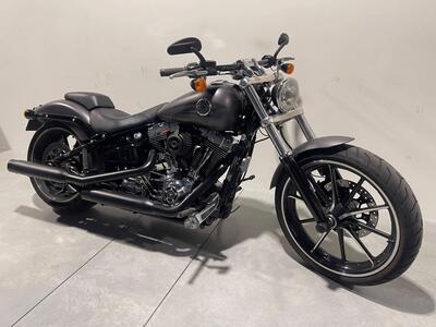 Harley-Davidson 1690 Breakout (2013 - 17) - FXSB usata