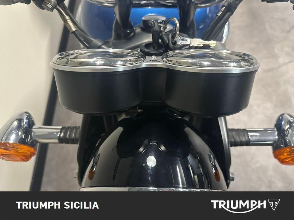 Triumph Bonneville T120 (2021 - 25) (17)
