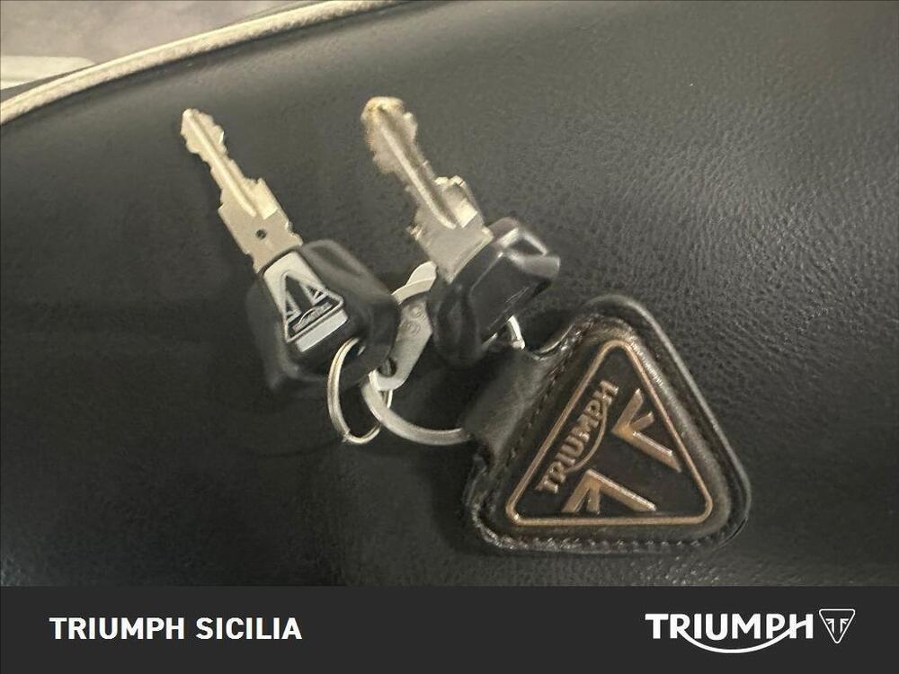 Triumph Bonneville T120 (2021 - 25) (11)