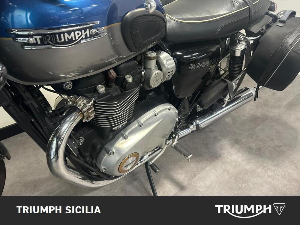 Triumph Bonneville T120 (2021 - 25) (8)