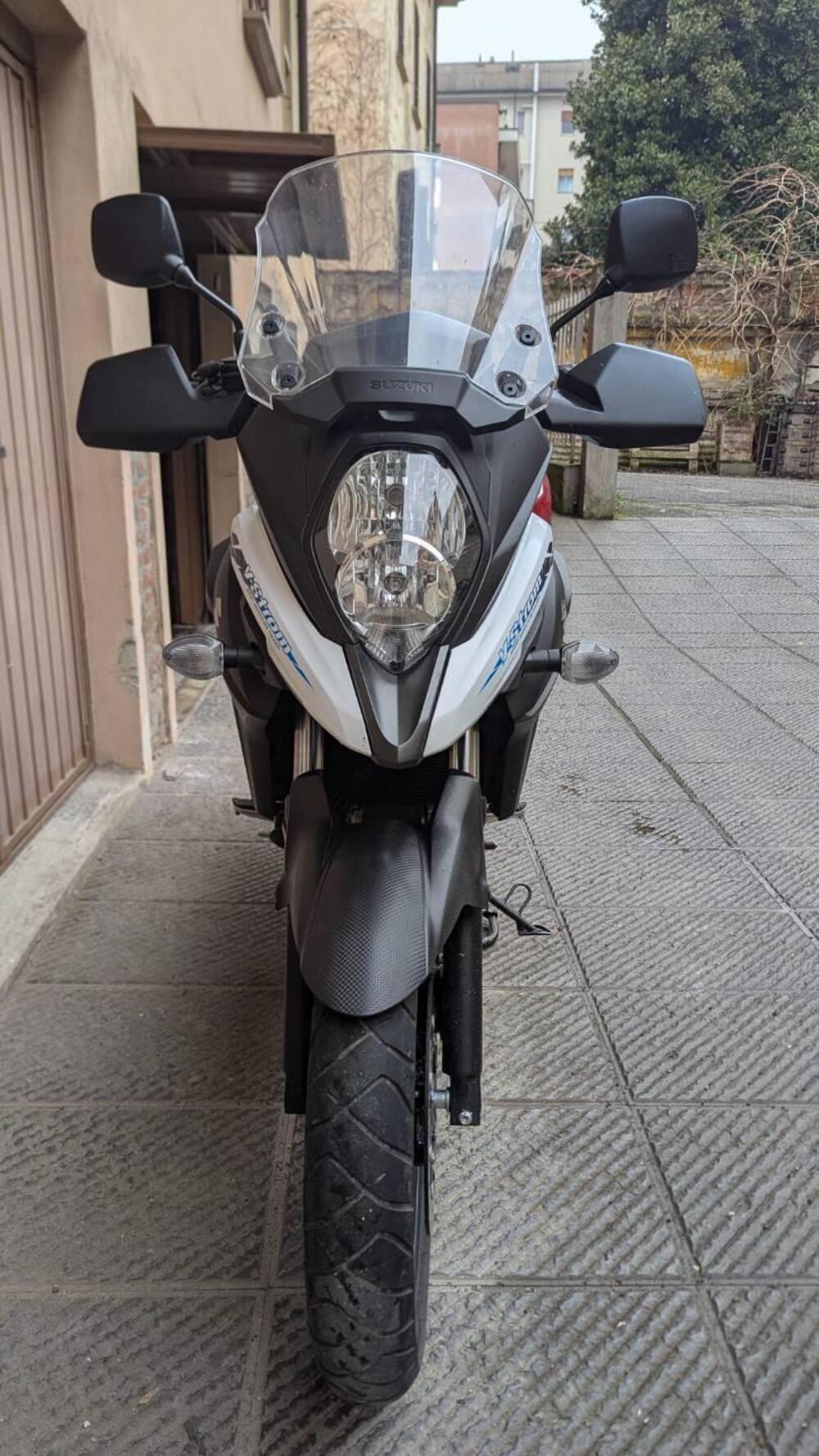 Suzuki V-Strom 650 (2021 - 25) (2)