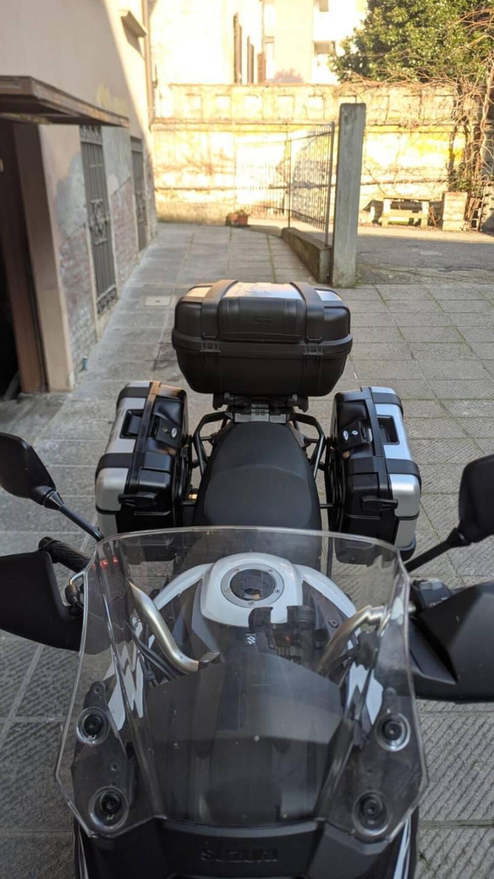 Suzuki V-Strom 650 (2021 - 25) (3)