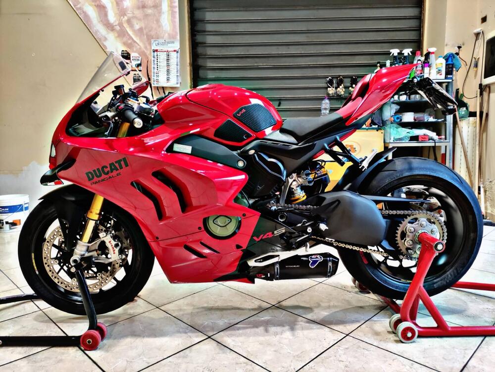 Ducati Panigale V4 S (2022 - 24) (5)