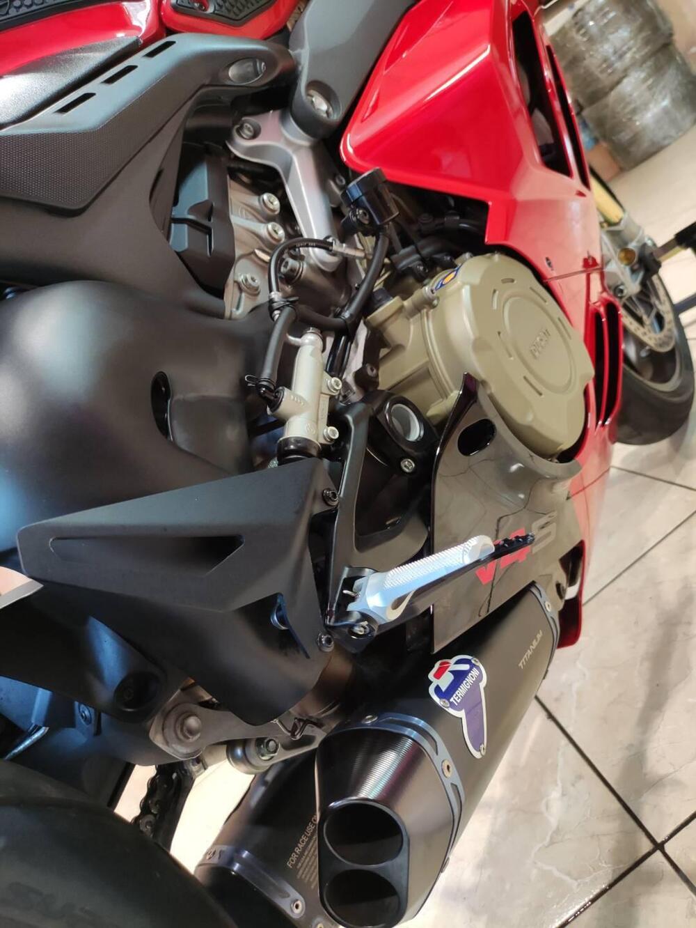 Ducati Panigale V4 S (2022 - 24) (15)