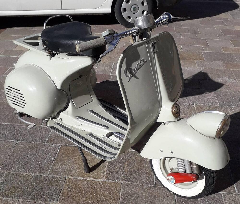 Piaggio Vespa VM1T "Faro Basso" (3)