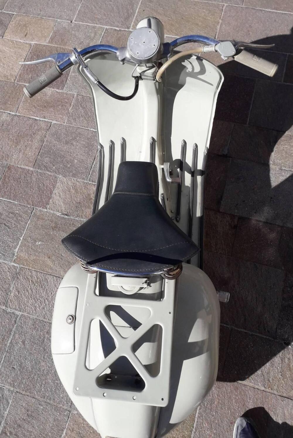 Piaggio Vespa VM1T "Faro Basso" (7)