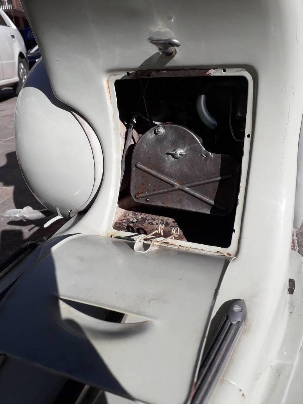 Piaggio Vespa VM1T "Faro Basso" (8)