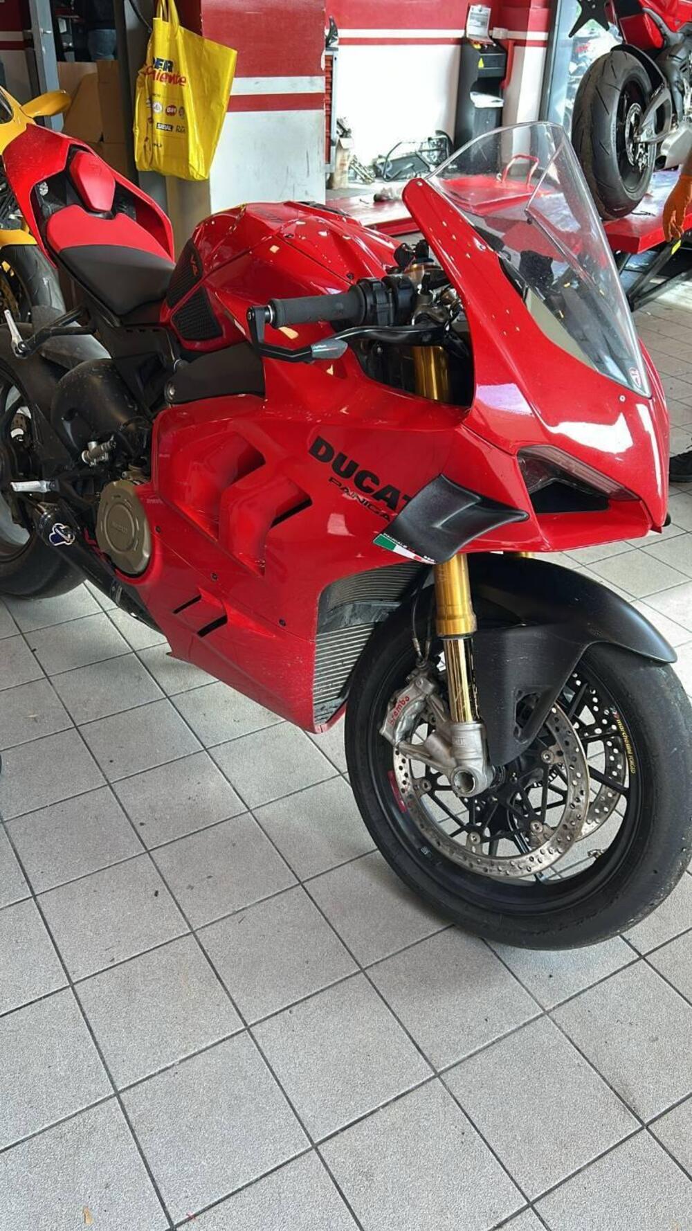 Ducati Panigale V4 S (2022 - 24) (7)