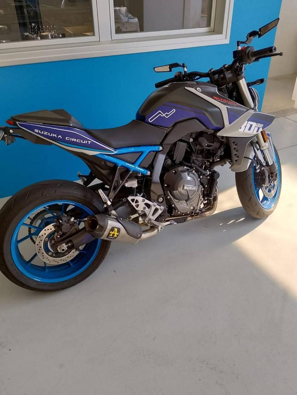 Suzuki GSX-8S (2023 - 24) (4)