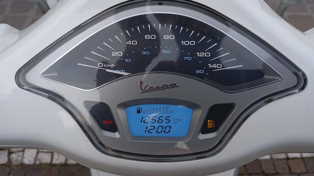 Vespa Primavera 150 3V ie (2014 - 16) (5)