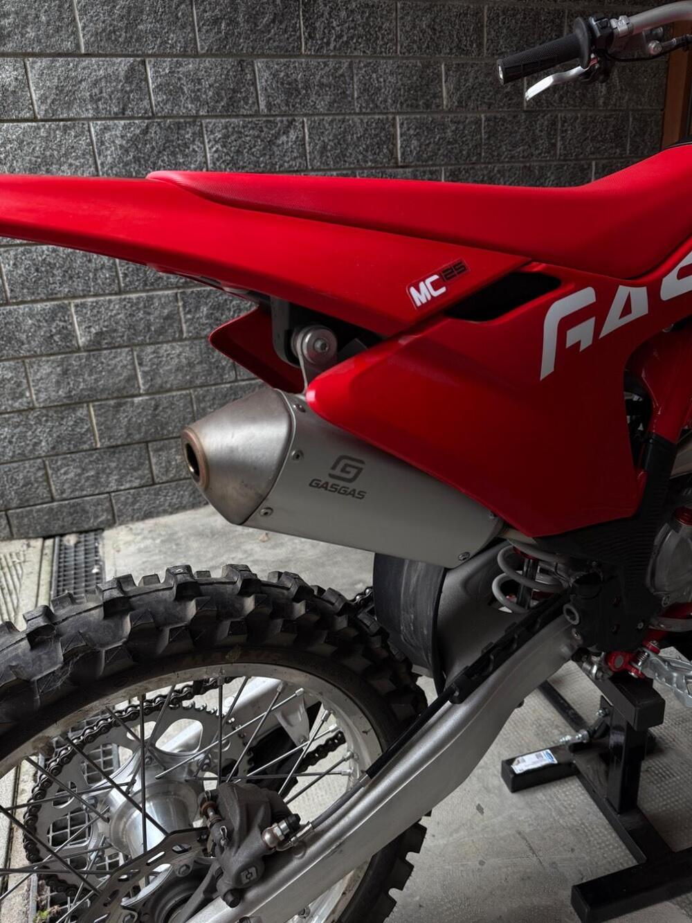 GASGAS MC 125 (2024) (3)
