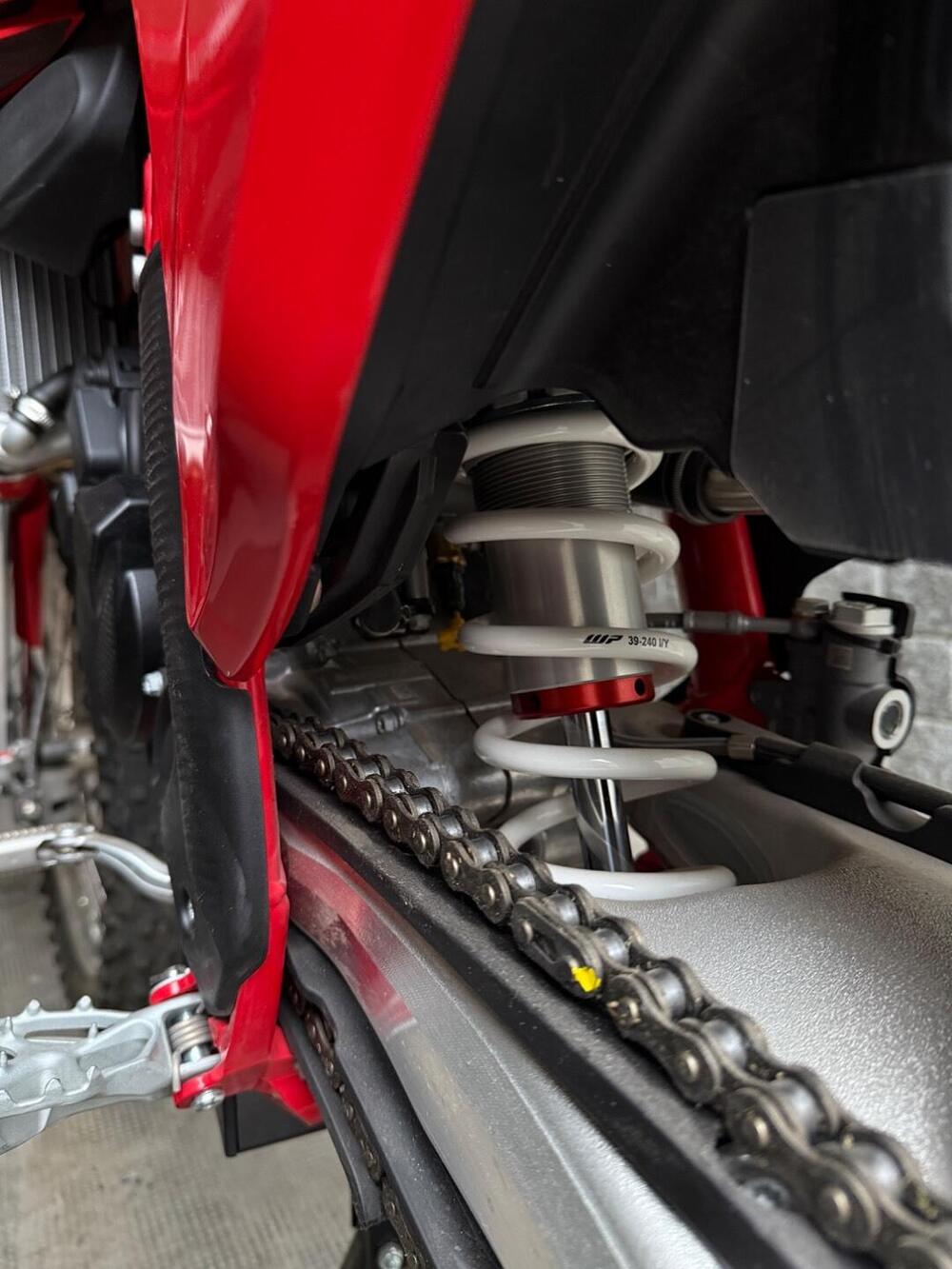 GASGAS MC 125 (2024) (9)