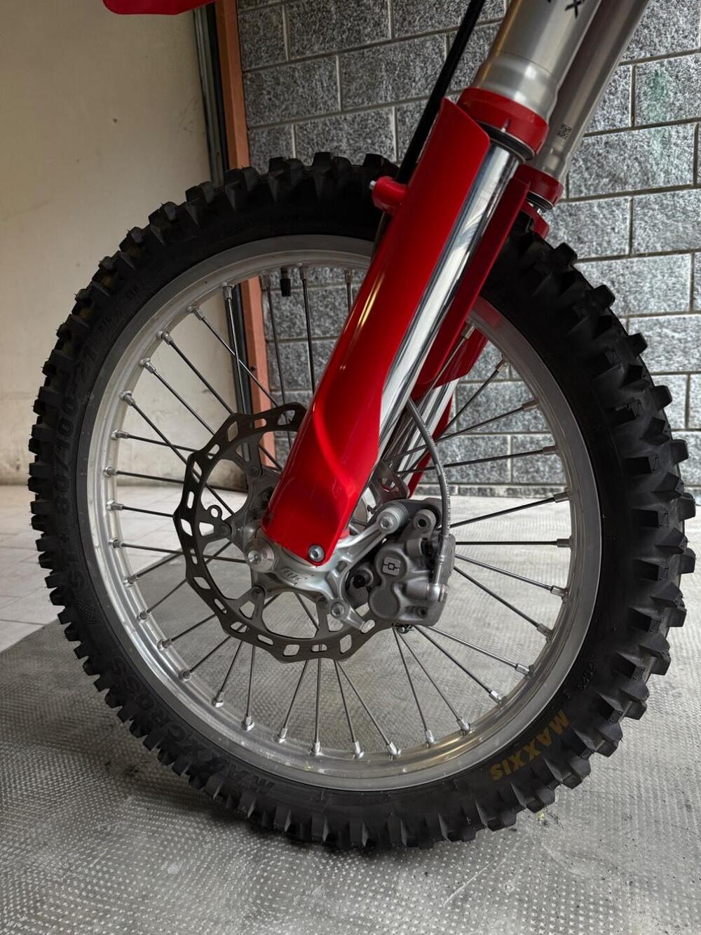 GASGAS MC 125 (2024) (10)