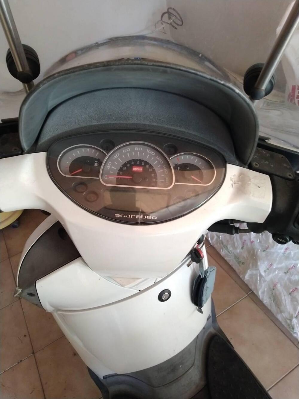 Aprilia Scarabeo 200 i.e. (2009 - 11) (2)