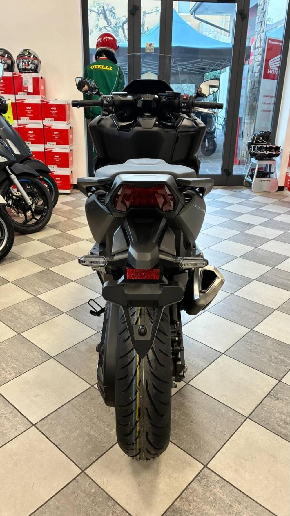 Honda Forza 750 (2025 - 26) (5)