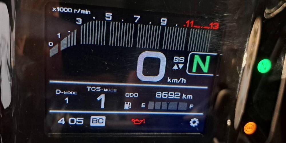 Yamaha XSR 900 (2022 - 26) (4)