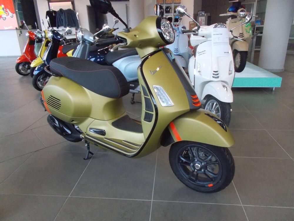 Vespa GTS 300 Super Sport (2023 - 24)