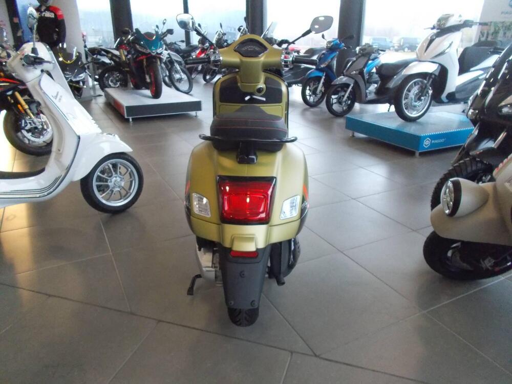 Vespa GTS 300 Super Sport (2023 - 24) (3)