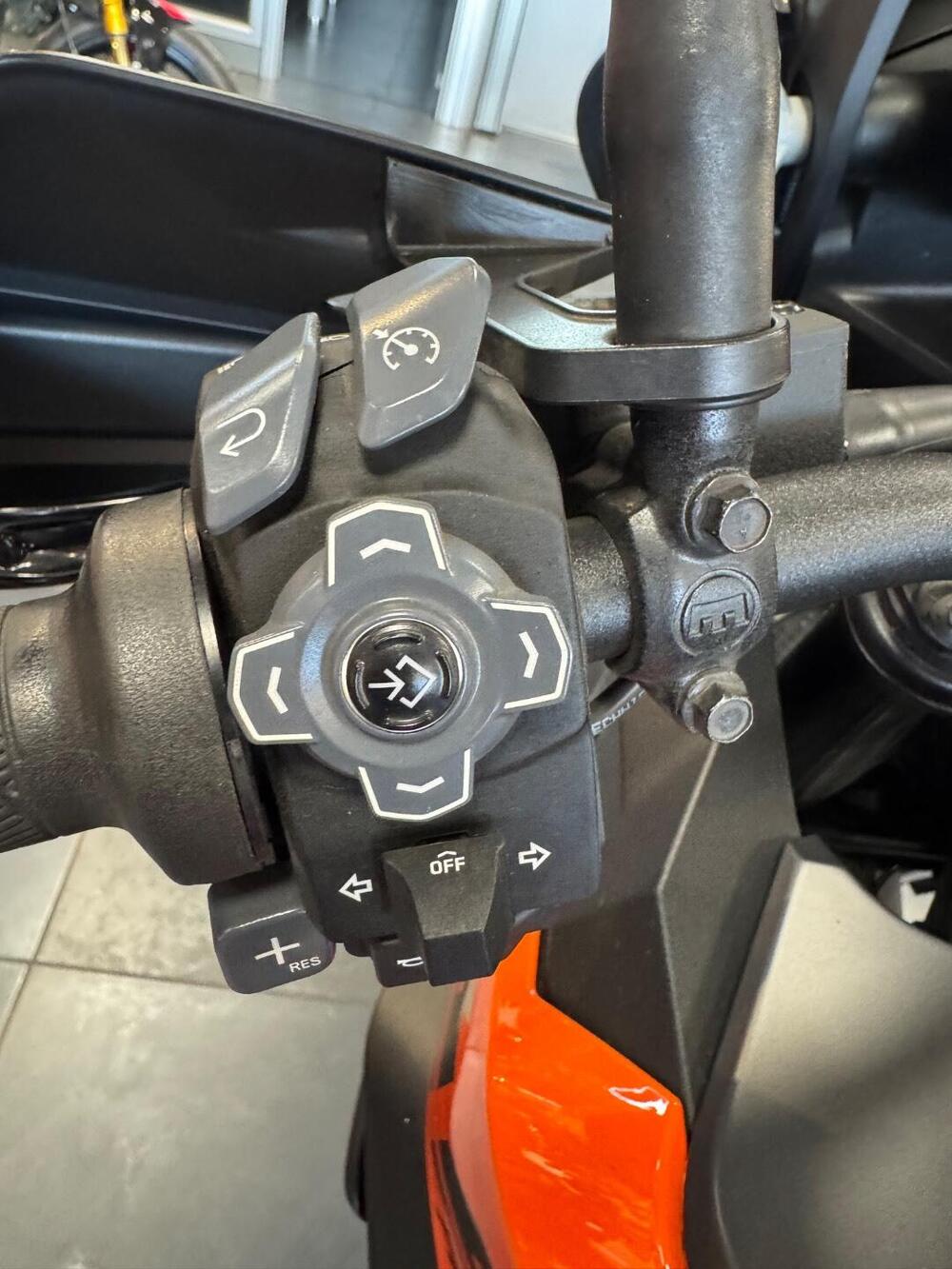 KTM 1290 Super Adventure S (2022 - 25) (6)