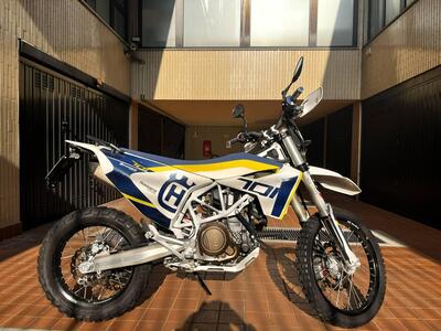 Husqvarna 701 Enduro (2017 - 19) usata