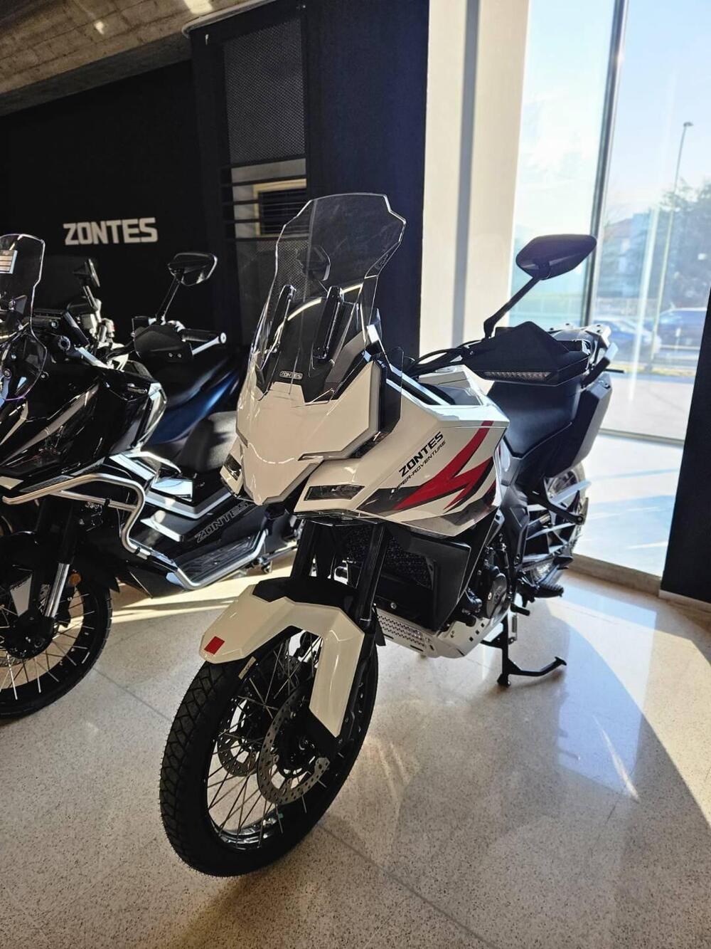 Zontes ZT703-F (2025 - 26) (4)