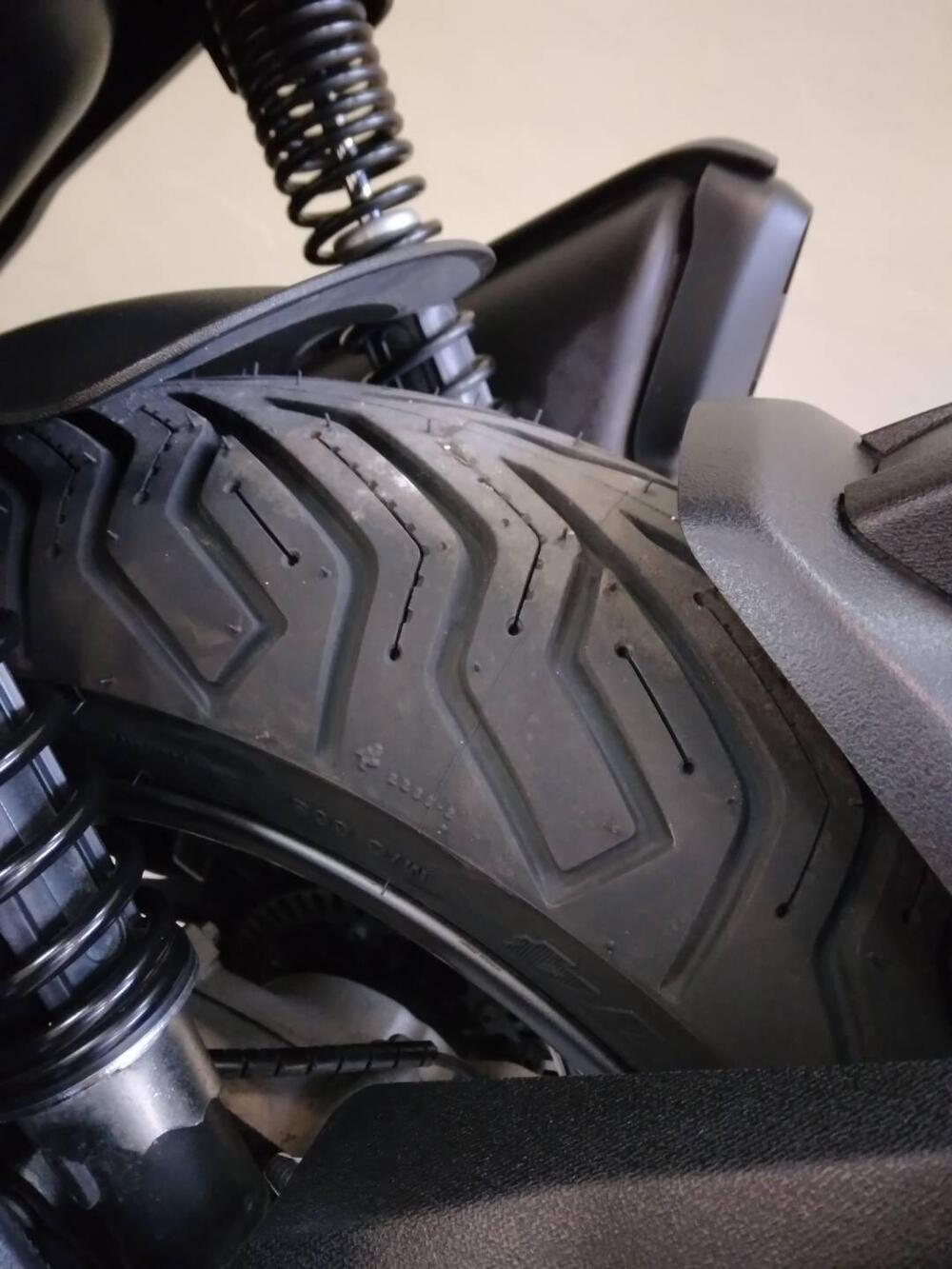 Piaggio Beverly 400 S ABS-ASR (2021 - 24) (8)