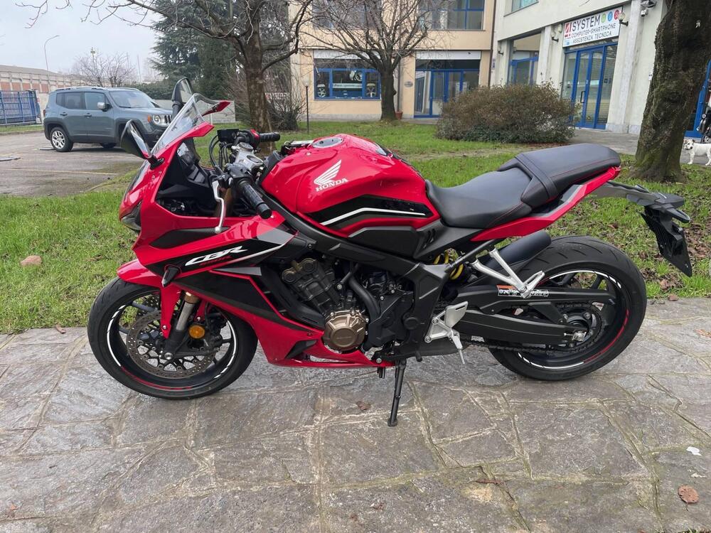 Honda CBR 650 R (2021 - 23) (4)