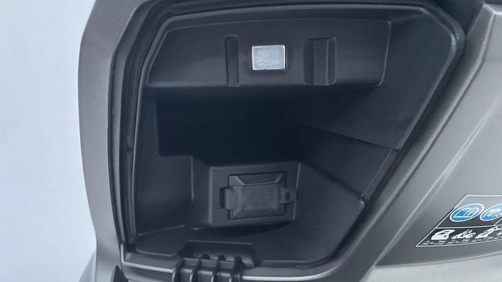 Voge Sfida SR16 125 (2025 - 26) (13)