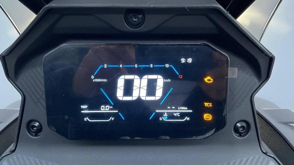 Voge Sfida SR1 ADV (2023 - 26) (9)