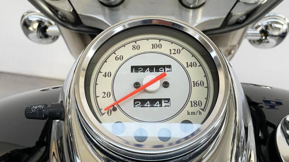 Yamaha XVS 650 Drag Star A Classic (1998 - 06) (14)