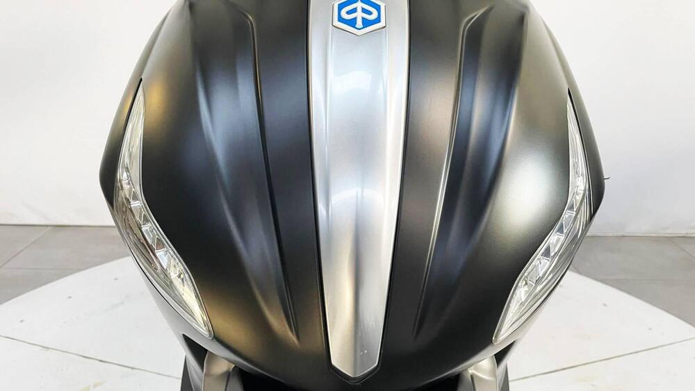 Piaggio Beverly 350 SportTouring ie ABS (2011 - 17) (11)