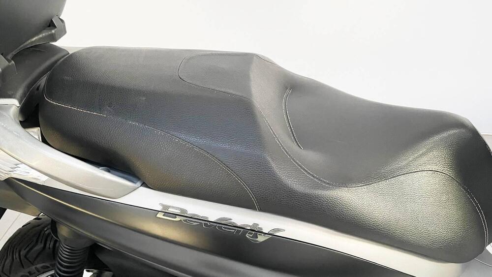 Piaggio Beverly 350 SportTouring ie ABS (2011 - 17) (13)