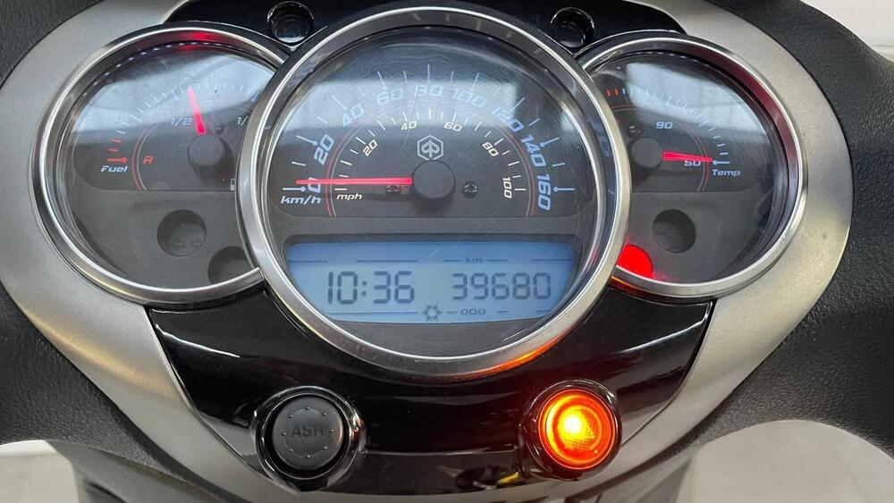 Piaggio Beverly 350 SportTouring ie ABS (2011 - 17) (15)