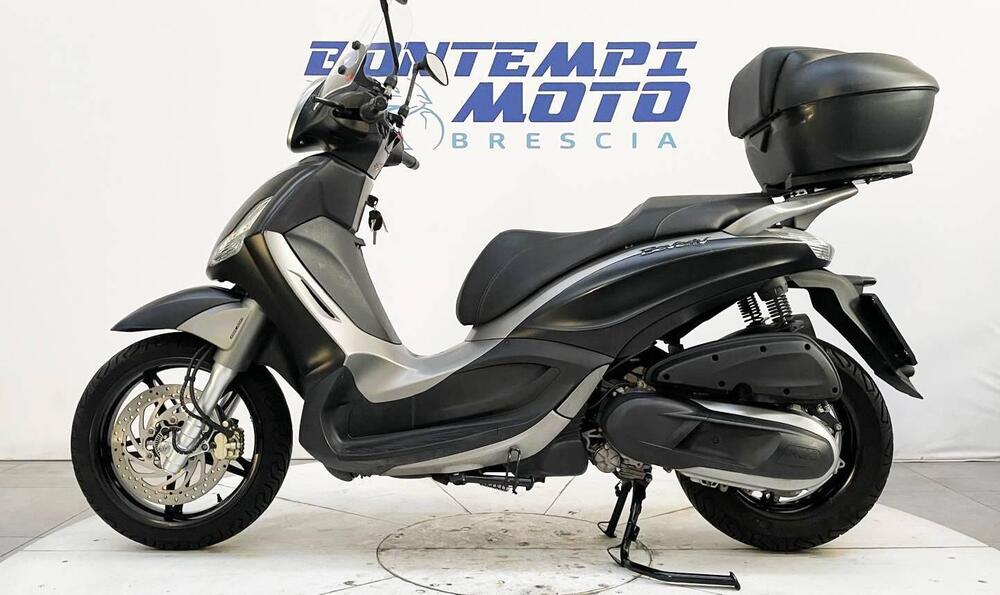 Piaggio Beverly 350 SportTouring ie ABS (2011 - 17) (2)