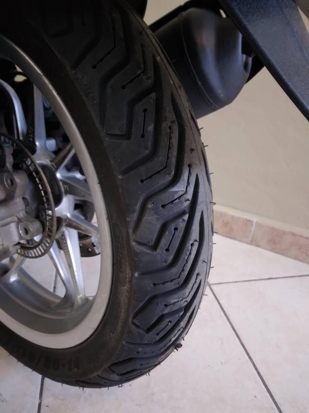 Piaggio Medley 125 ABS (2016 - 19) (9)