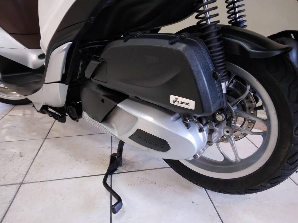 Piaggio Medley 125 ABS (2016 - 19) (6)