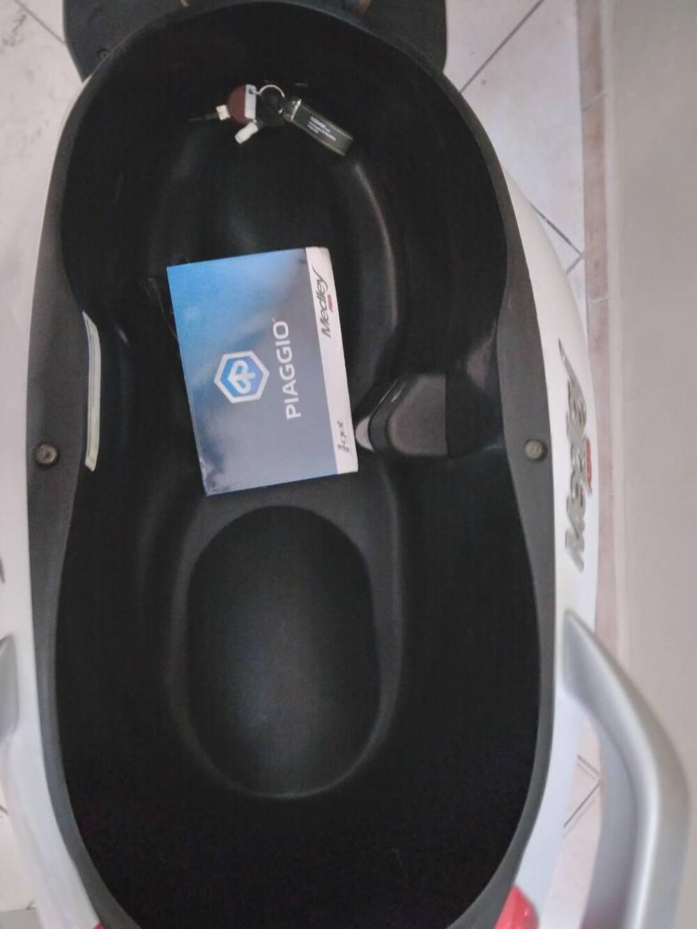 Piaggio Medley 125 ABS (2016 - 19) (7)