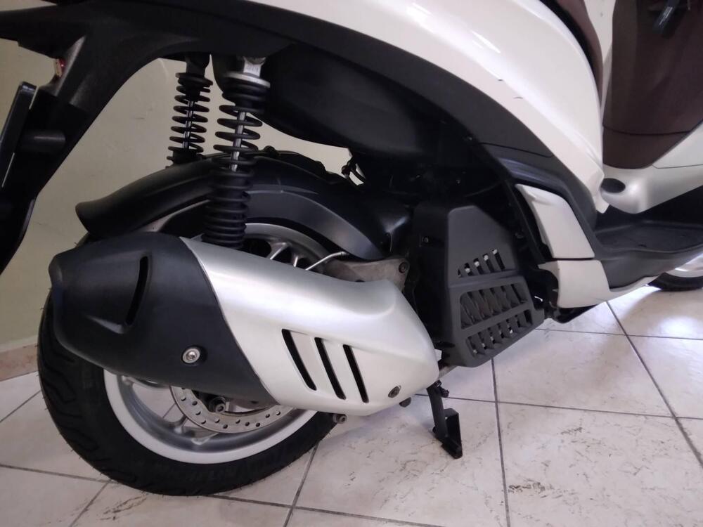 Piaggio Medley 125 ABS (2016 - 19) (5)