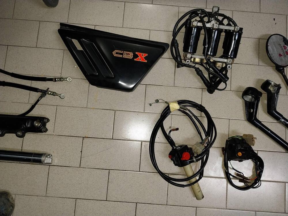 Ricambi HONDA CBX 1000 (8)