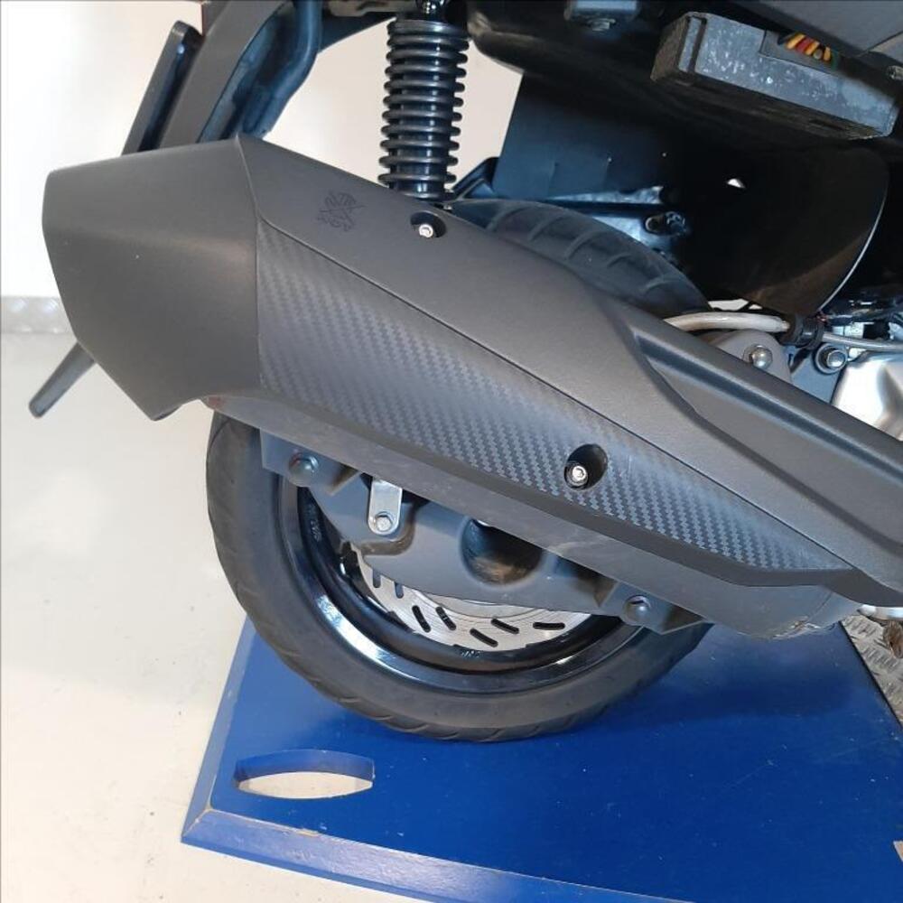 Sym Joymax 300 Z+ (2021 - 24) (5)