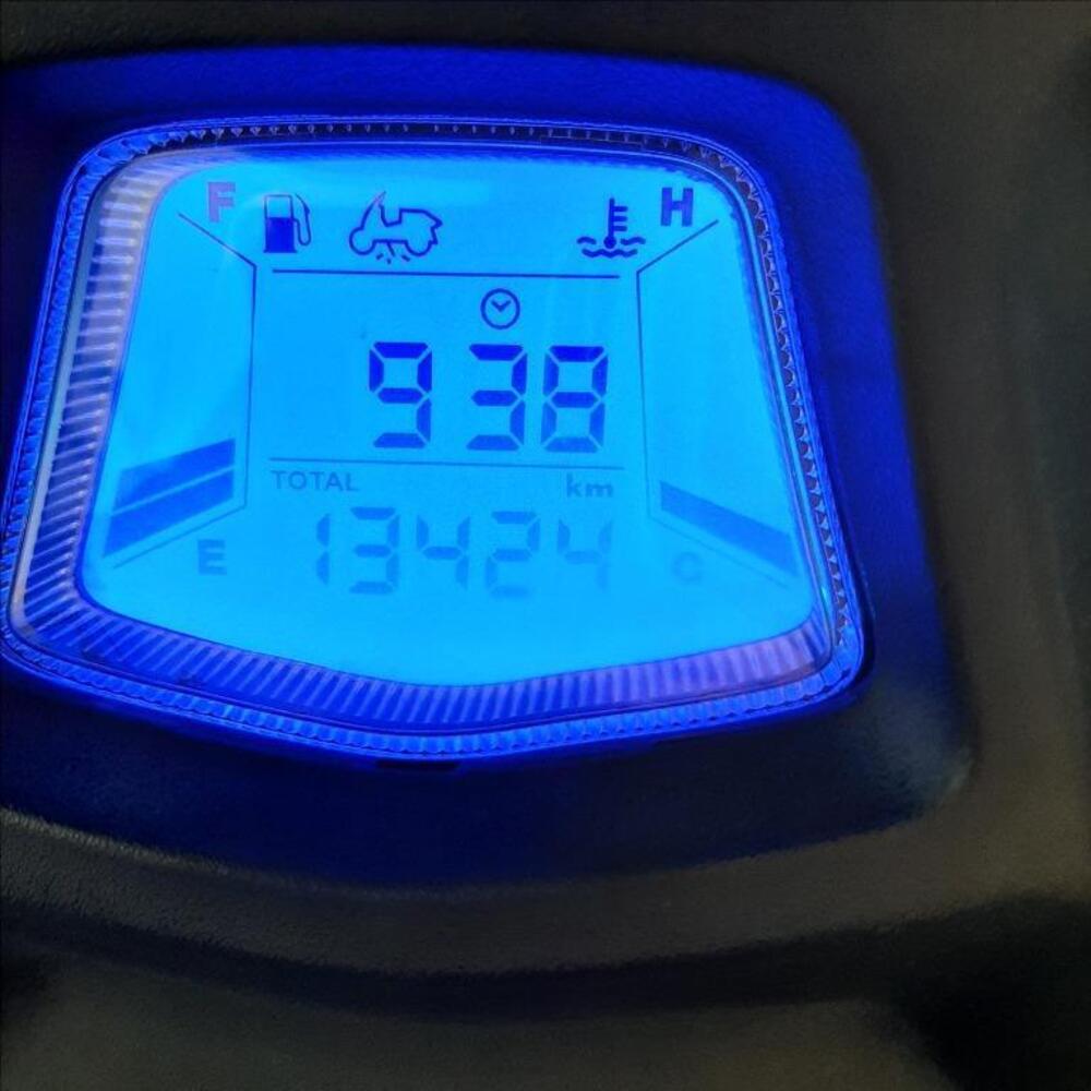 Sym Joymax 300 Z+ (2021 - 24) (8)