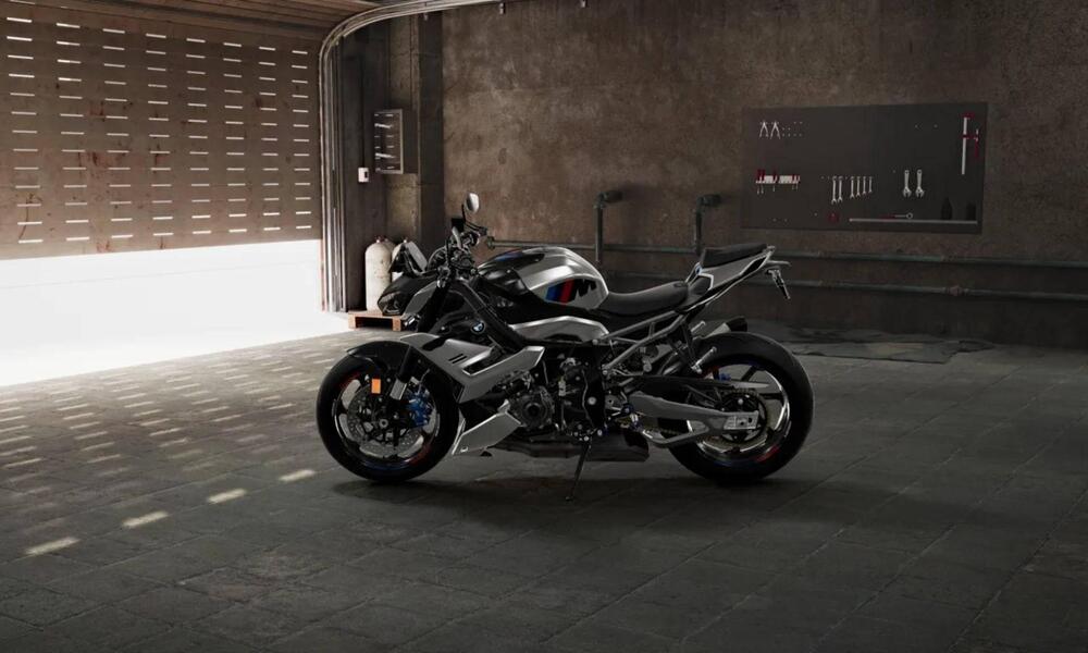 Bmw M 1000 R (2025 - 26) (5)