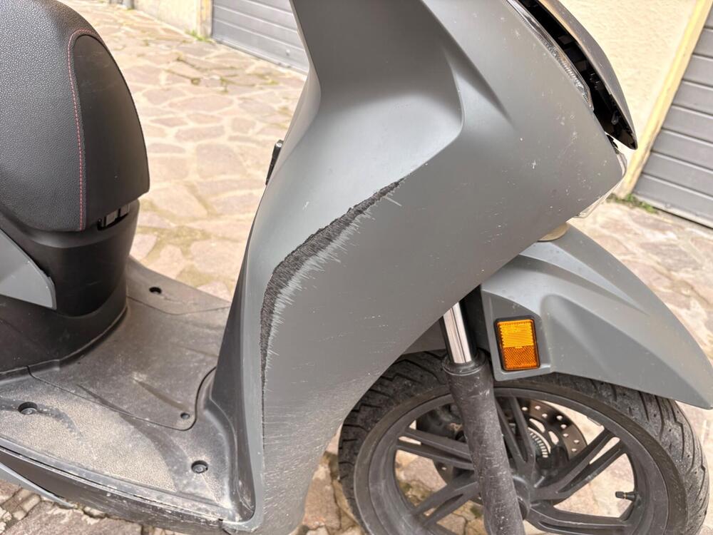 Honda SH 350i Sport (2025 - 26) (4)