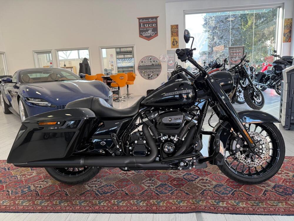 Harley-Davidson 107 Road King Special (2017 - 18) - FLHRXS (2)